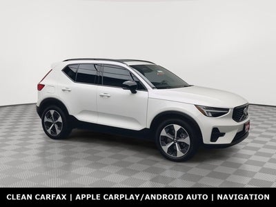 2026 Volvo XC40 Core