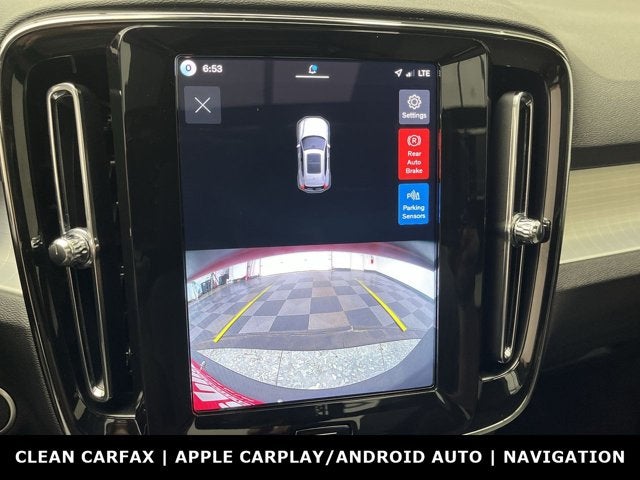 2026 Volvo XC40 Core