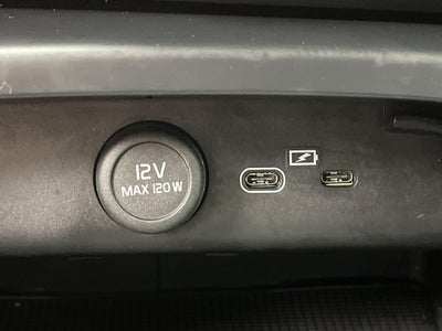 2023 Volvo Xc40 Core
