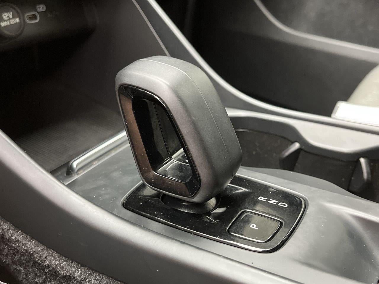 2023 Volvo Xc40 Core