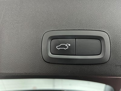 2023 Volvo Xc40 Core