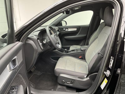 2023 Volvo Xc40 Core