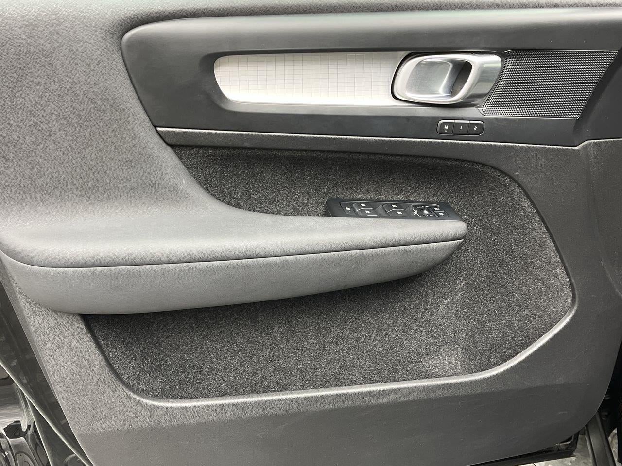 2023 Volvo Xc40 Core