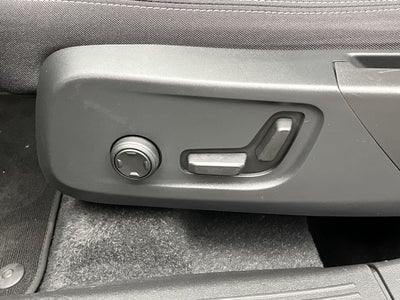 2023 Volvo Xc40 Core