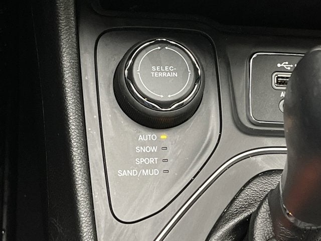 2022 Jeep Cherokee X