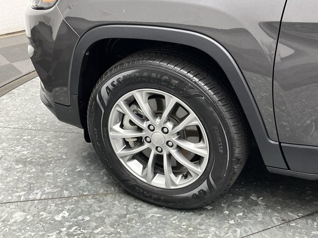 2022 Jeep Cherokee Latitude Lux