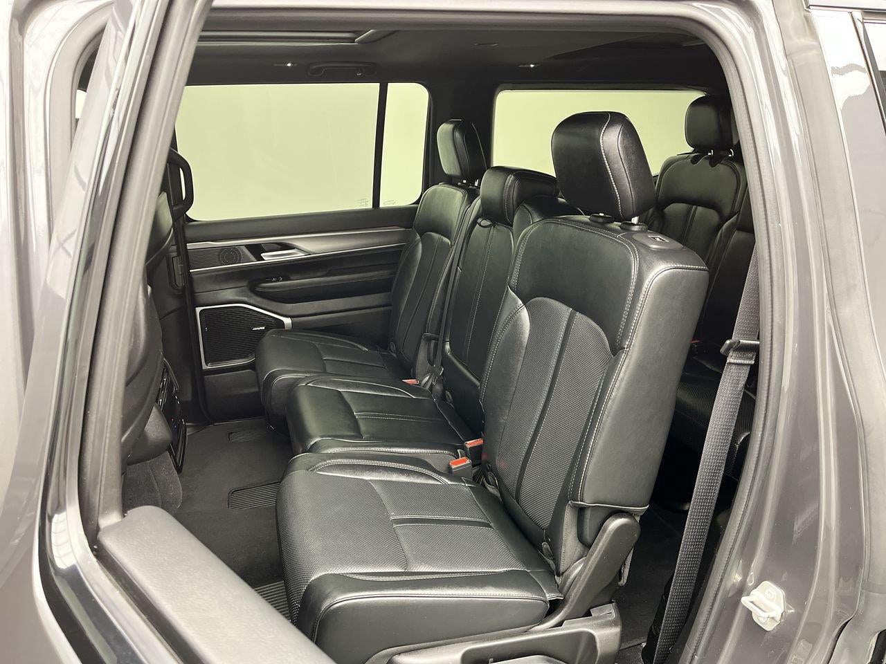 2024 Jeep Wagoneer Series II Carbide