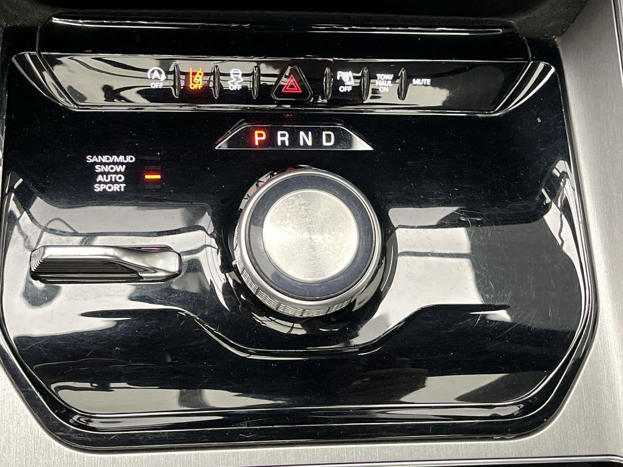 2024 Jeep Wagoneer Series II Carbide