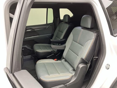 2025 GMC Acadia AT4