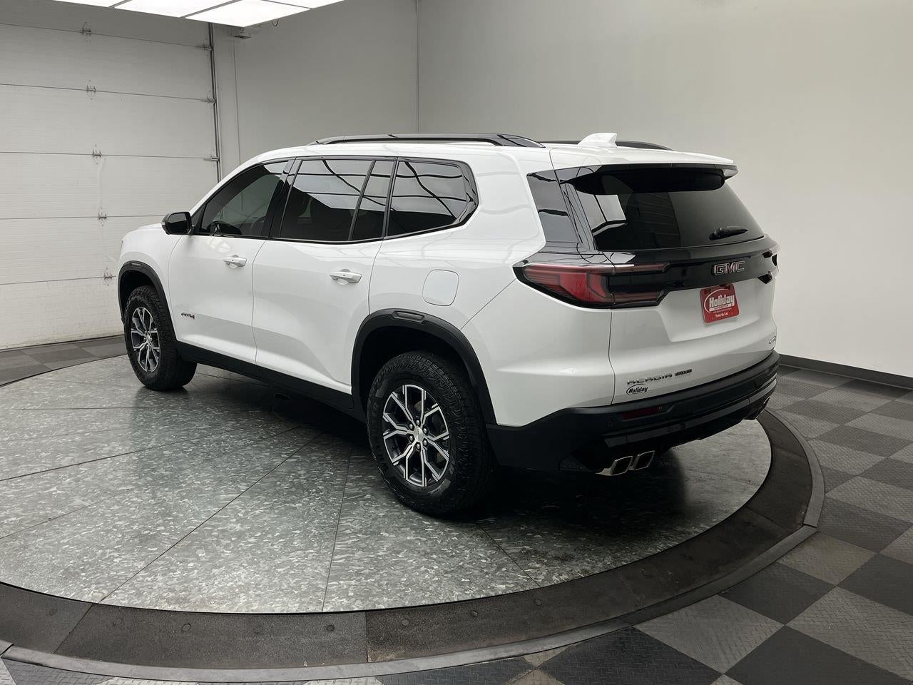 2025 GMC Acadia AT4