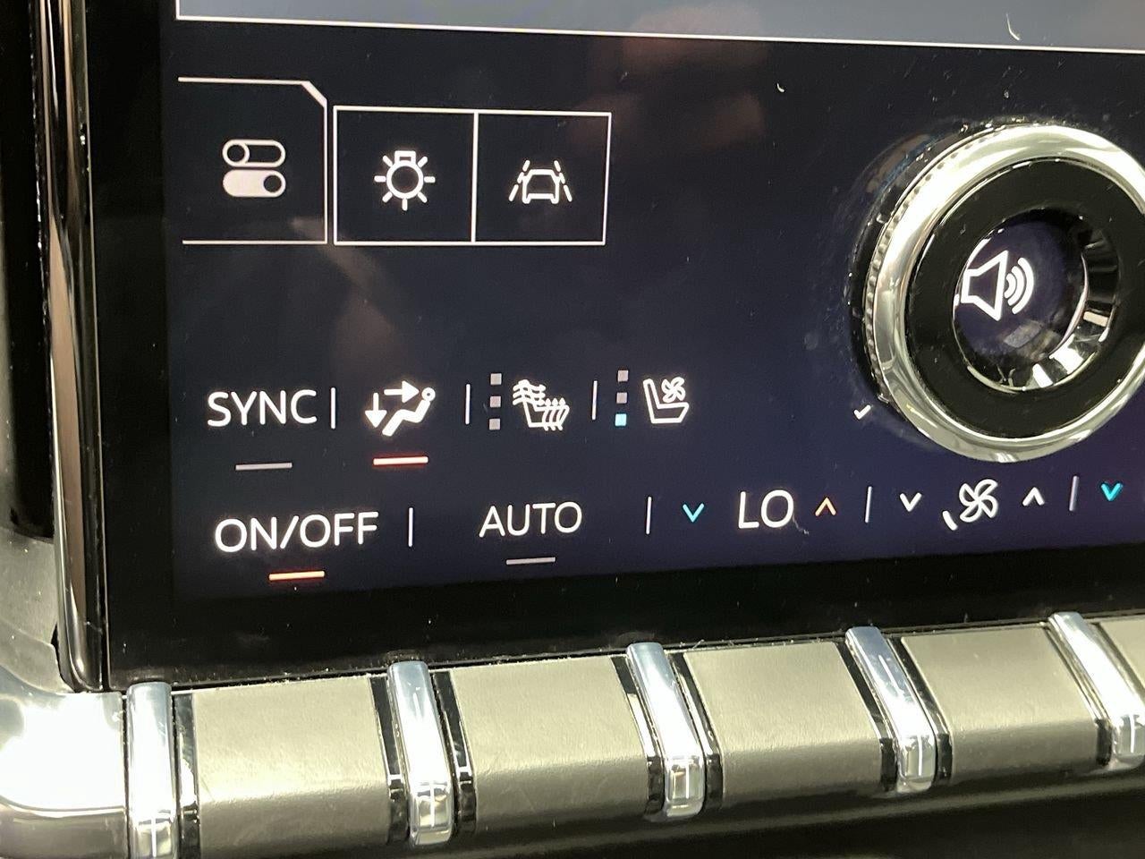 2025 GMC Acadia AT4