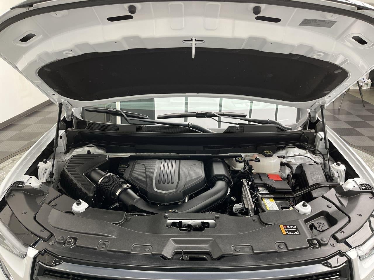2025 GMC Acadia AT4