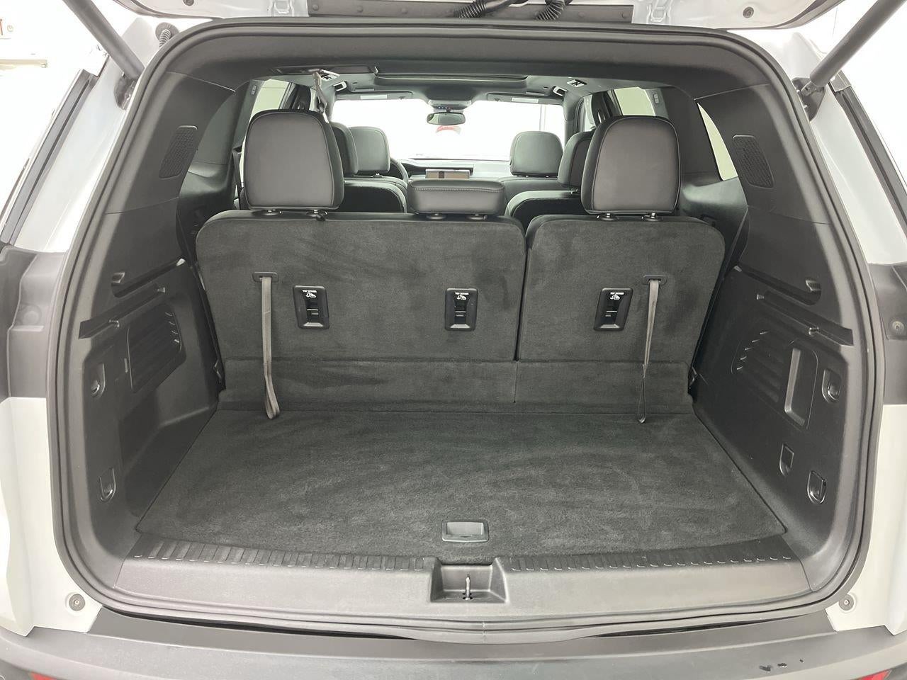 2025 GMC Acadia AT4