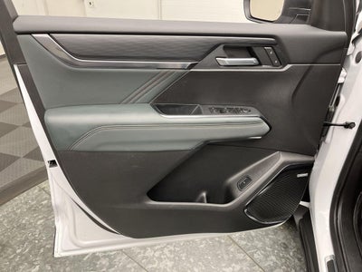 2025 GMC Acadia AT4