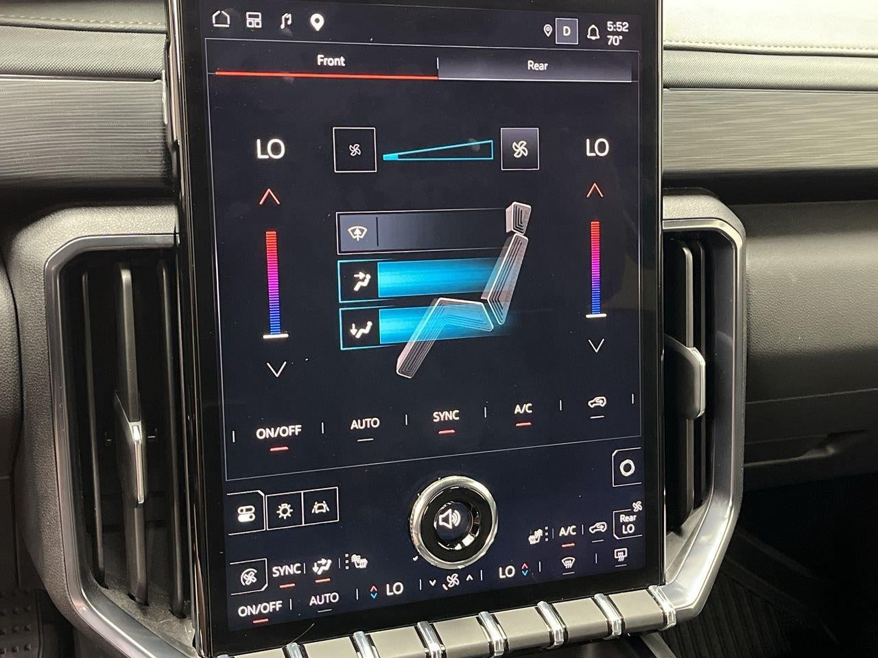 2025 GMC Acadia AT4