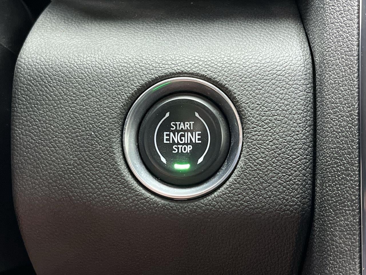 2025 GMC Acadia AT4