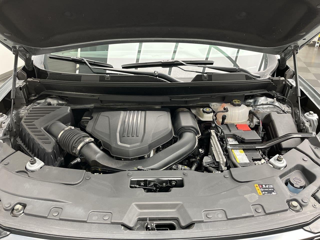 2025 GMC Acadia AT4