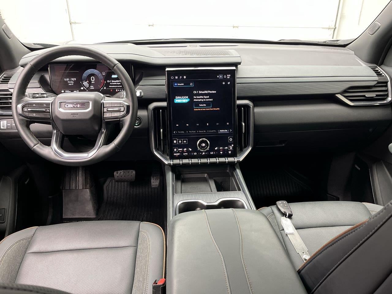 2025 GMC Acadia AT4