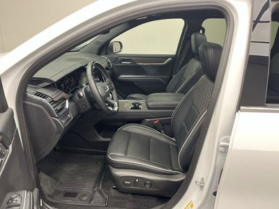 2026 GMC Acadia AWD Denali