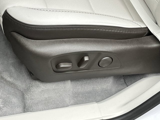 2025 GMC Acadia AWD Denali