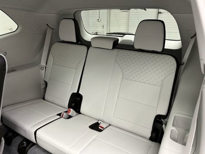 2025 GMC Acadia AWD Denali