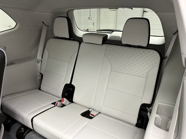 2025 GMC Acadia AWD Denali