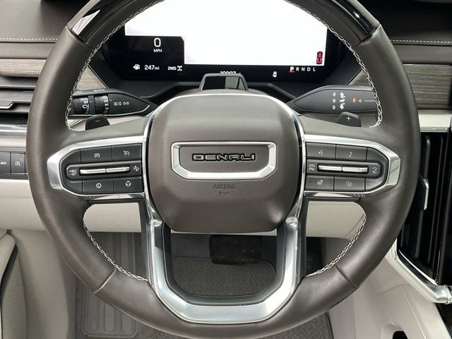 2025 GMC Acadia AWD Denali