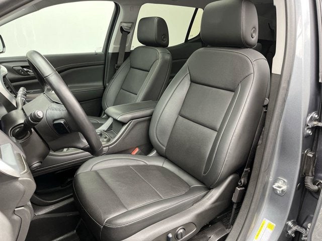 2022 GMC Acadia SLT