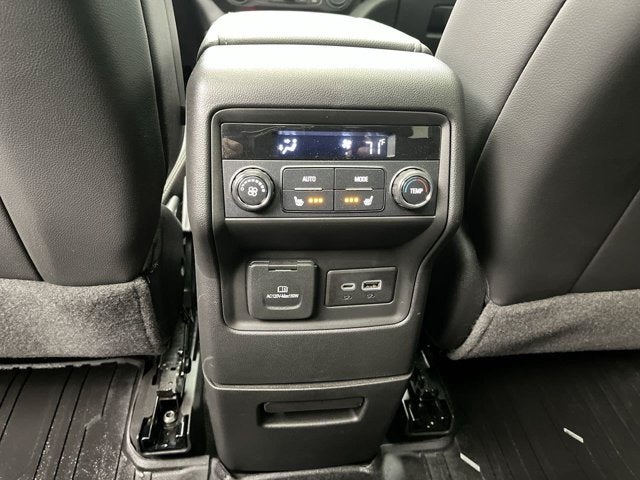 2022 GMC Acadia SLT