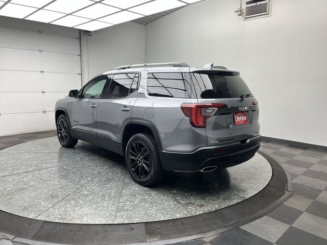 2022 GMC Acadia SLT
