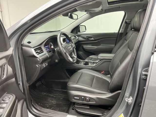 2022 GMC Acadia SLT