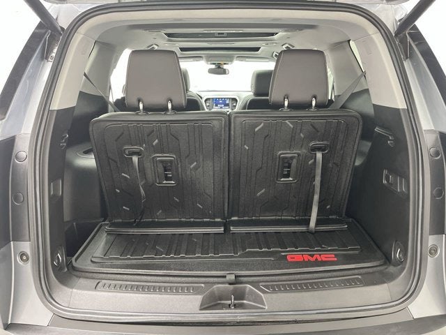 2022 GMC Acadia SLT