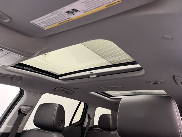2022 GMC Acadia SLT
