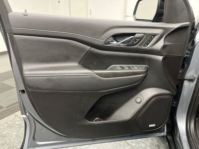 2022 GMC Acadia SLT