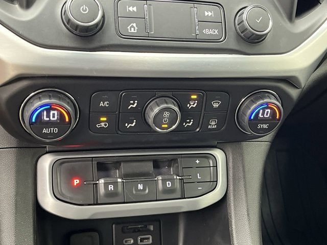2021 GMC Acadia SLT