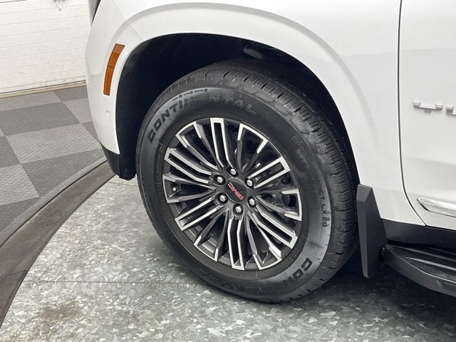 2025 GMC Yukon Elevation