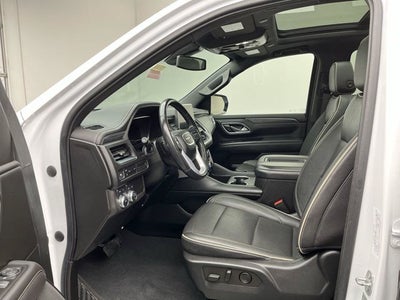 2022 GMC Yukon XL SLT