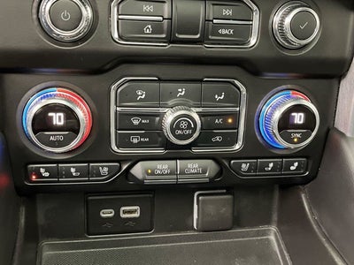 2022 GMC Yukon XL SLT