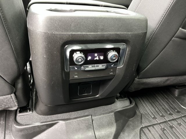 2025 GMC Yukon XL Elevation