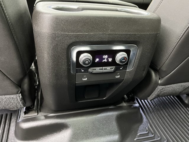 2021 GMC Yukon XL AT4