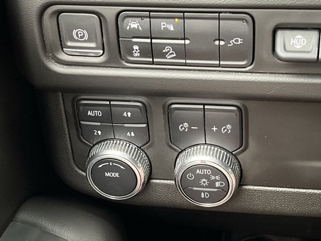 2021 GMC Yukon XL AT4