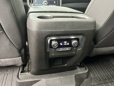 2025 GMC Yukon XL AT4