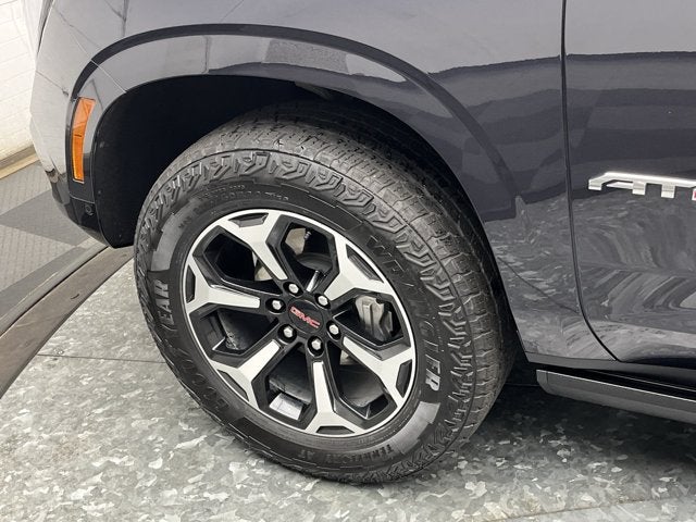 2025 GMC Yukon XL AT4