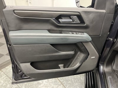 2025 GMC Yukon XL AT4