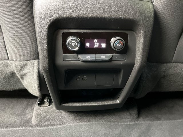 2025 Chevrolet Traverse AWD LT