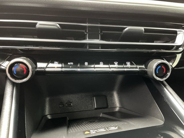 2025 Chevrolet Traverse AWD LT