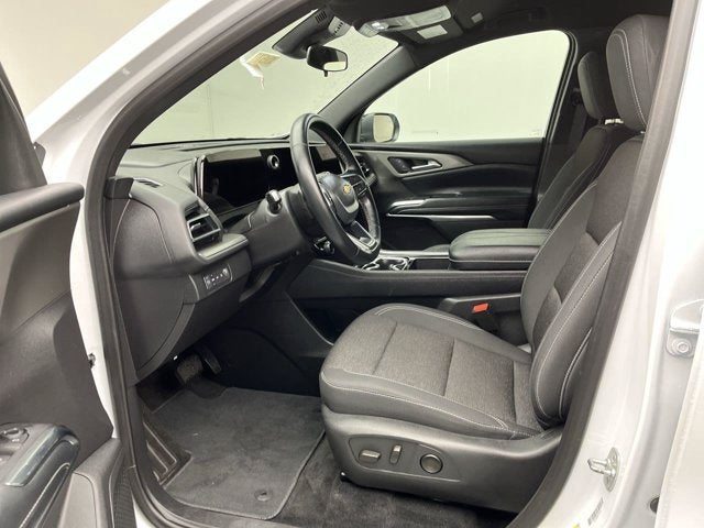 2025 Chevrolet Traverse AWD LT