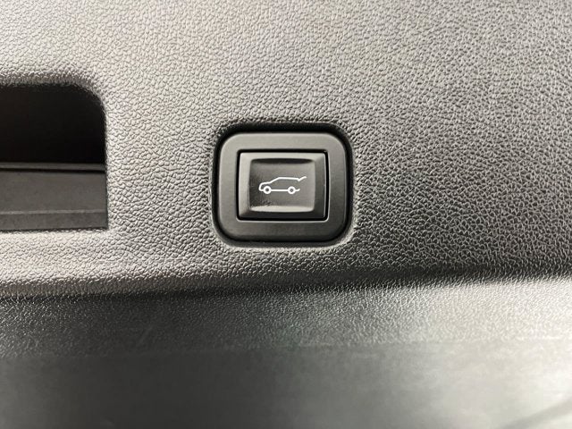 2025 Chevrolet Traverse AWD LT