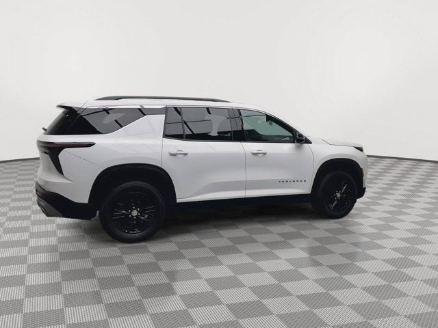 2025 Chevrolet Traverse AWD LT