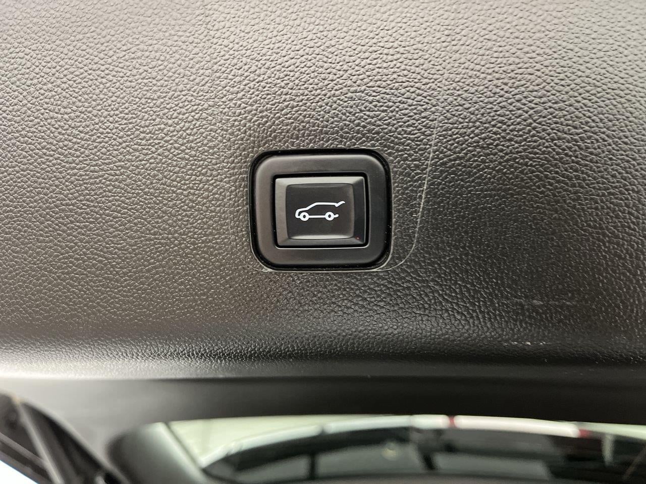 2023 Chevrolet TRAVERSE AWD 4DR LT LEATHER